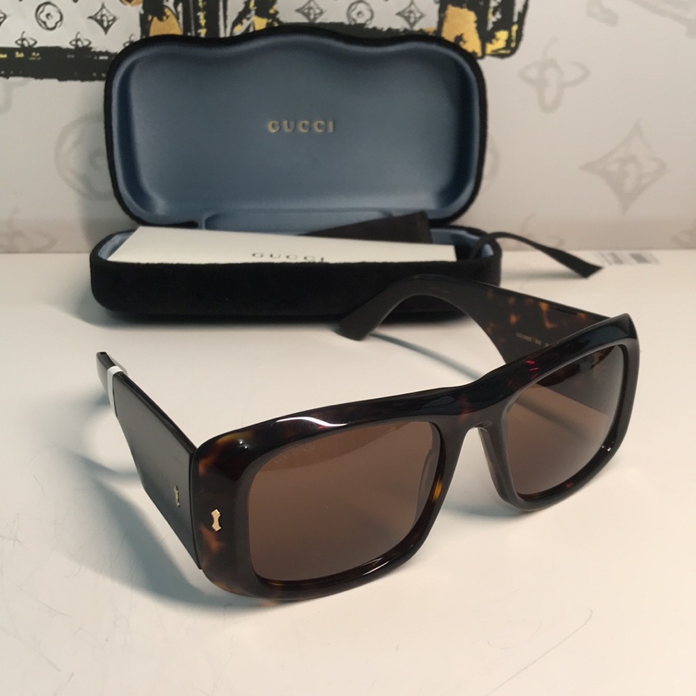 New Authentic Gucci Tortoiseshell Sunglasses GG1080s 002 - Picture 3 of 15